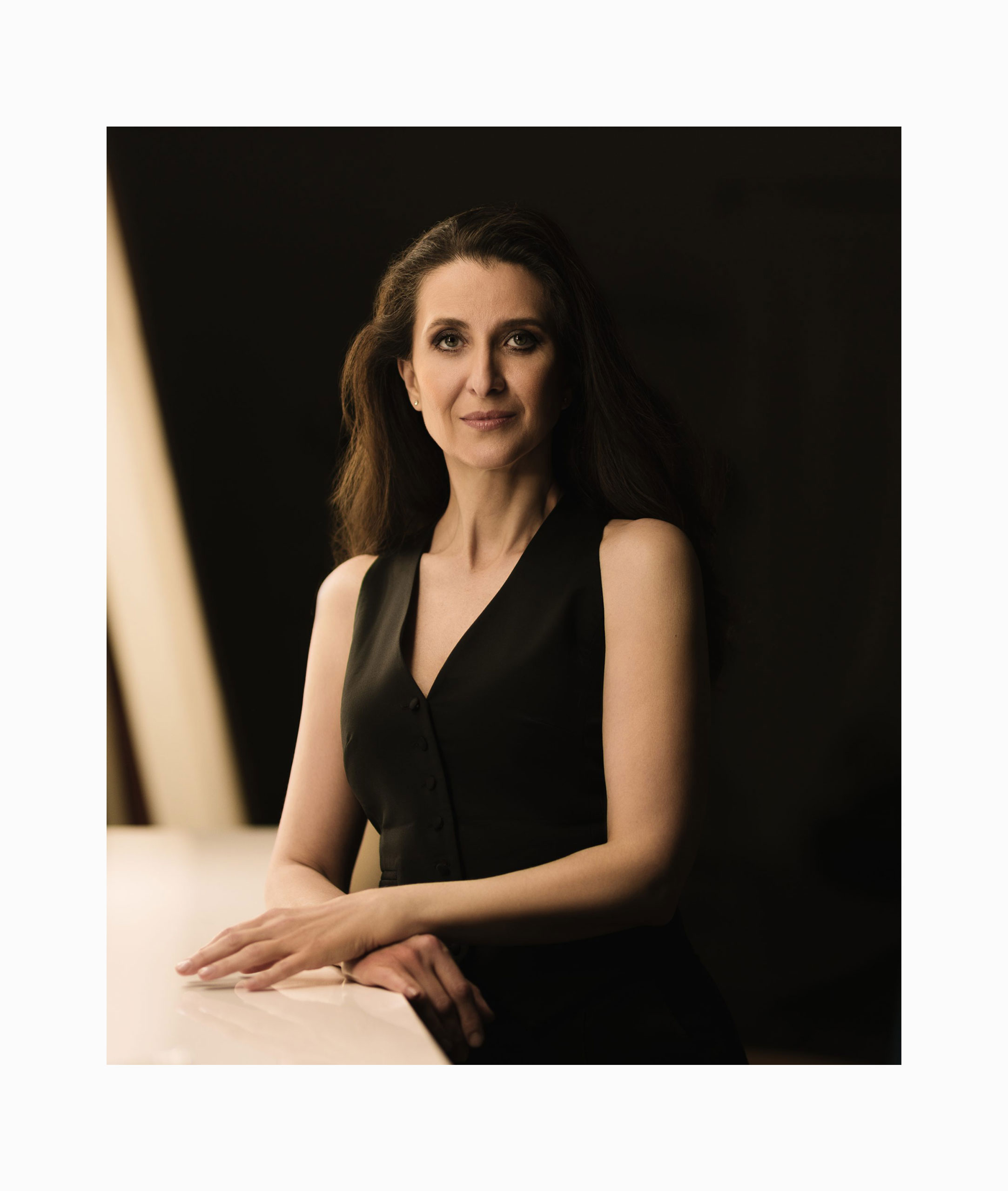 BT Aestetic Surgery Center je osnovala i vodi Dr sci. med. Brankica Tepavčević